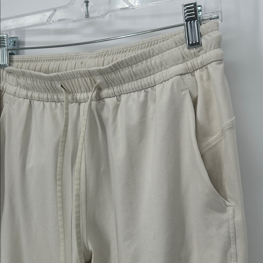 Lululemon Beige Jogger Sweatpants Drawstring Logo Size 6 - Picture 4 of 11